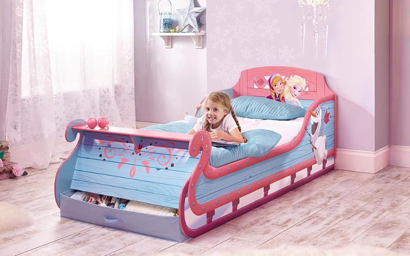 giường hình công chúa disney